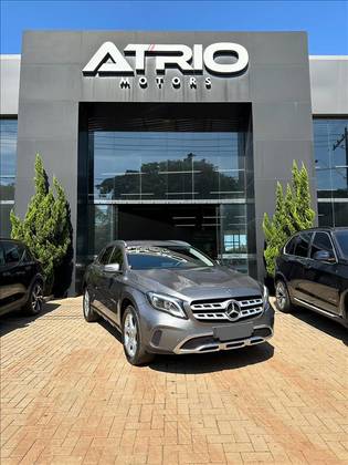 MERCEDES-BENZ GLA 200 1.6 CGI FLEX ADVANCE 7G-DCT